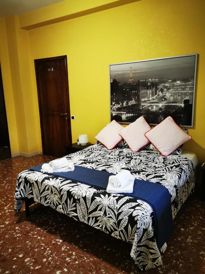 Отель Bella Roma - Ee Экстерьер фото